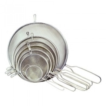 Metal Strainer - 18cm Diameter